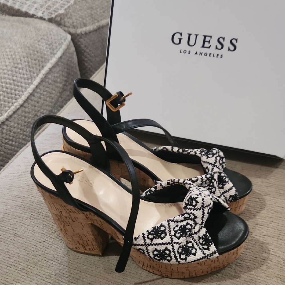 GUESS Black and White Patterned Wedges - Picture 5 of 5